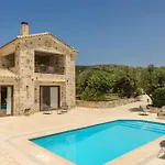 Ydria Villa Chavriáta