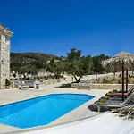Ydria Villa Chavriáta