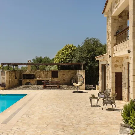 Vilă Ydria Chavriáta